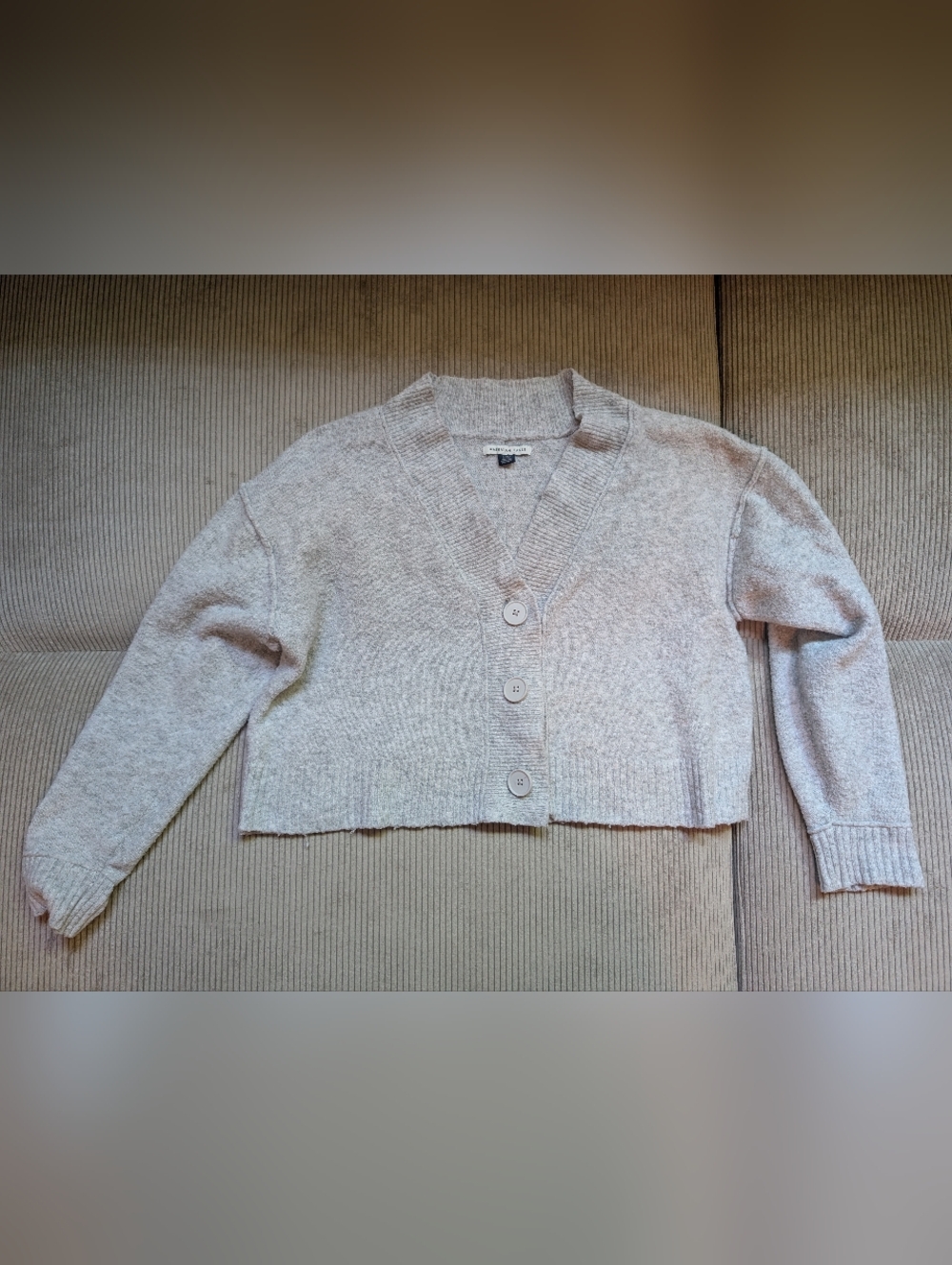 American Eagle Outfitters Cropped Button V-Neck Cardigan - Gray